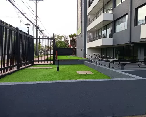 Edificio en La Cisterna venat con biono pie y tasa rebajada