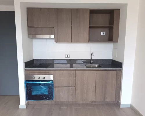 Cocina amoblada con mubles colgante venta con bono pie en Macul vende Midepartamento.cl