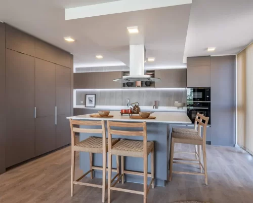 Cocina amoblada Departamento 3dormitorios 4 baños Reñaca venta con bono pie enttrega inmediata