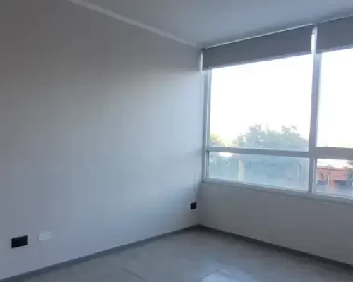 Dormitorio principal ventanal