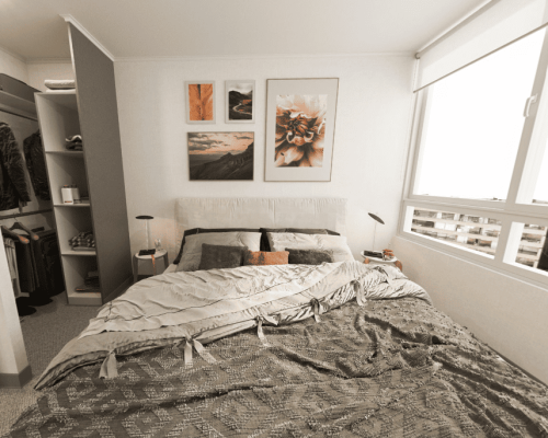 Segundo dormitorio con distribución independiente, perfecto para compartir el departamento o instalar una oficina en casa