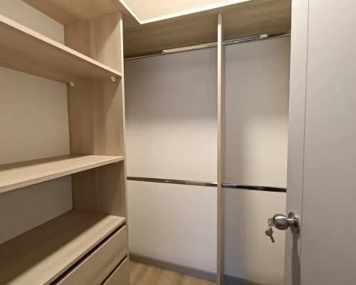 Walking closet departamento La Florida bono pie