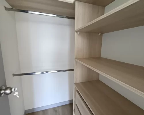 Walking closet departamento en venta La Florida