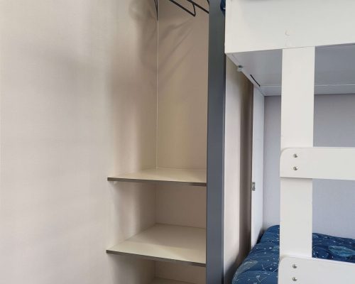 Segundo clóset segundo dormitorio