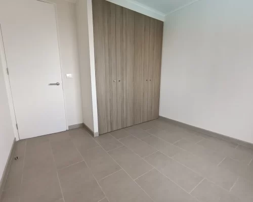Segundo dormitorio vista closet departamento 3 dormitorios 2 baños Macul Bono pie entrega inmediata