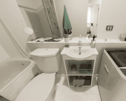 9) Baño